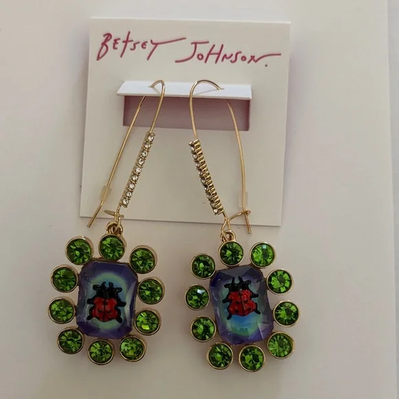 Betsey Johnson Backyard Stone Bib Collar Necklace, Ladybug & Pineapple Earrings - Picture 7 of 9